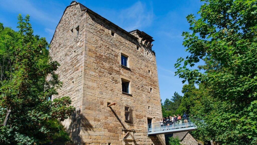 A17 tour Installations_avec_personnes_cadre BD zzzz ttt tour-166